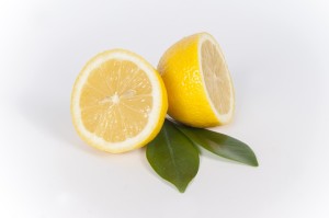 歯を白くするのにレモン塩って本当に良い？