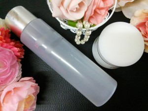 化粧水と保湿剤